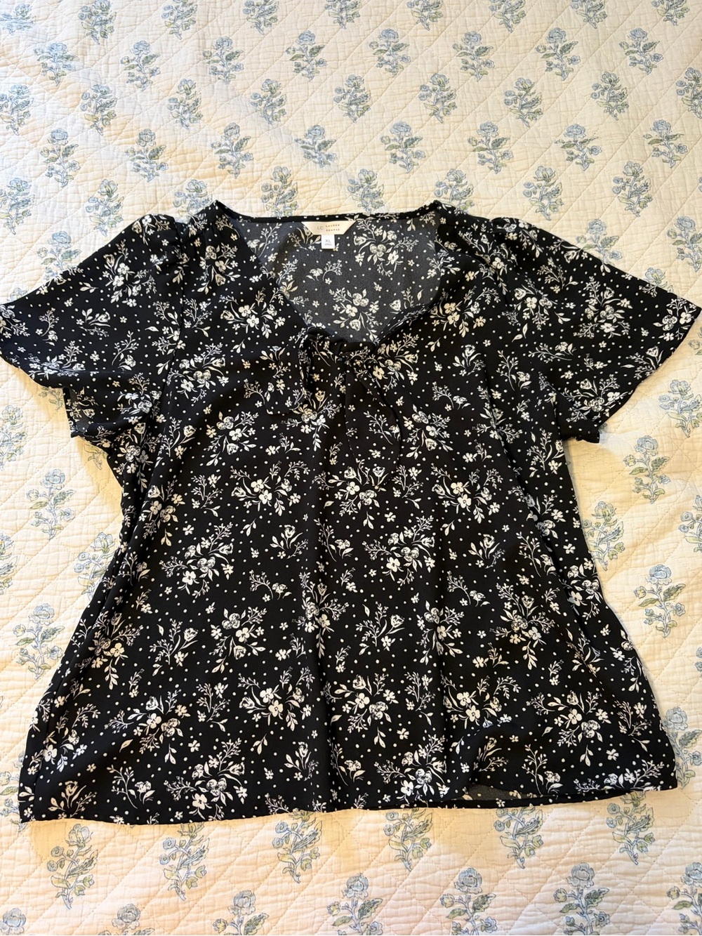 LC Lauren Conrad Black Floral Tie-Neck Blouse